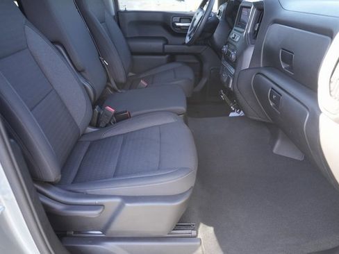 Used 2023 Chevrolet Silverado 1500 Custom image 18