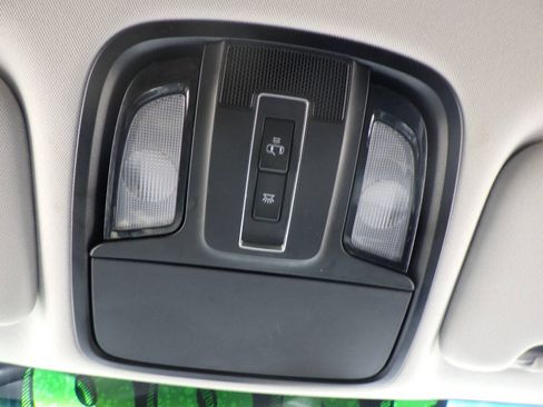Used 2020 Kia Sorento AWD V6 image 33