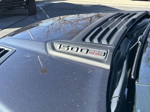 Used 2021 RAM 1500 Limited w/ Night Edition image 12