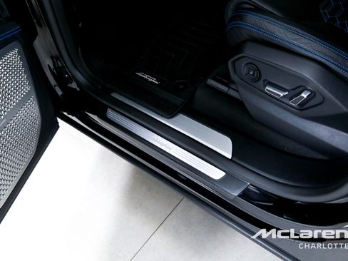 Used 2021 Lamborghini Urus image 16