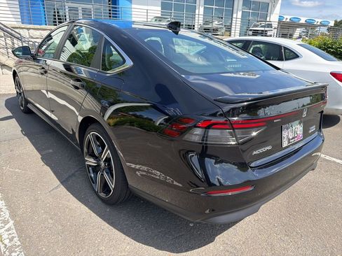 Used 2024 Honda Accord Sport image 6