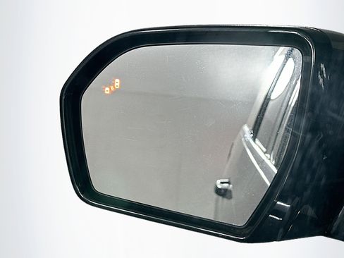 Used 2024 Ford Expedition Max XLT image 16