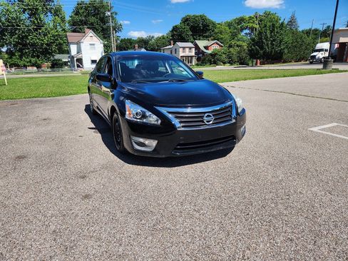 Used 2015 Nissan Altima 2.5 S w/ Power Driver Seat Package FWD image 4