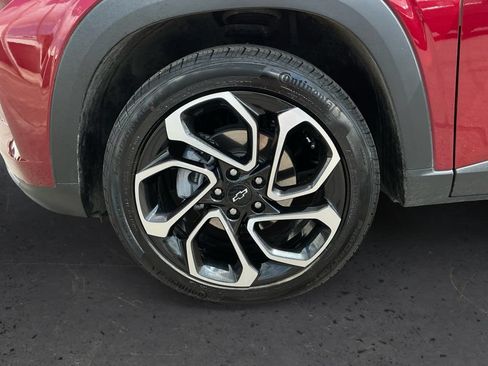 Used 2025 Chevrolet Trax RS w/ Driver Confidence Package FWD image 13