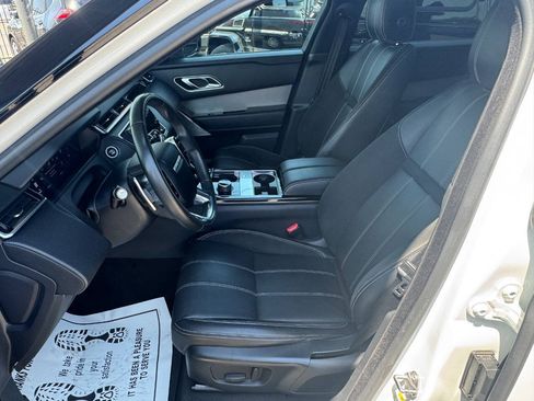 Used 2019 Land Rover Range Rover Velar R-Dynamic SE AWD/4WD image 10