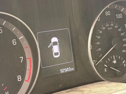 Used 2018 Hyundai Elantra Value Edition image 23