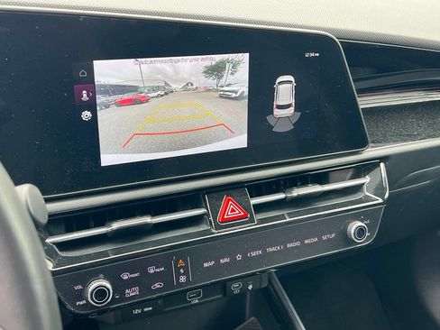 Certified 2023 Kia Niro EX FWD image 20