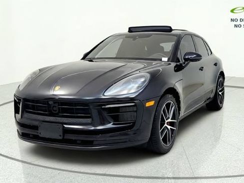 Used 2024 Porsche Macan S AWD/4WD image 3