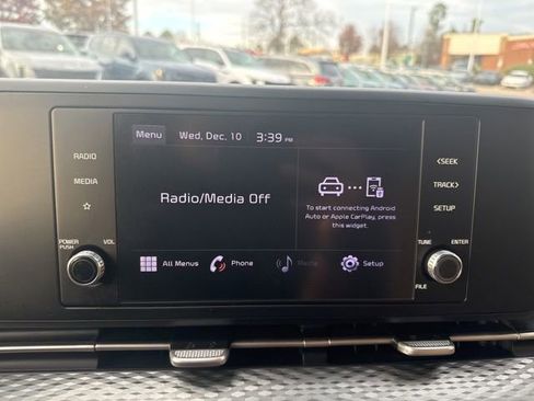 Certified 2022 Kia Carnival LX image 25