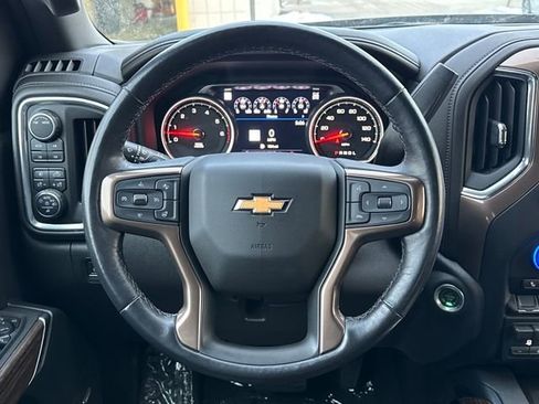 Used 2022 Chevrolet Silverado 1500 High Country image 12