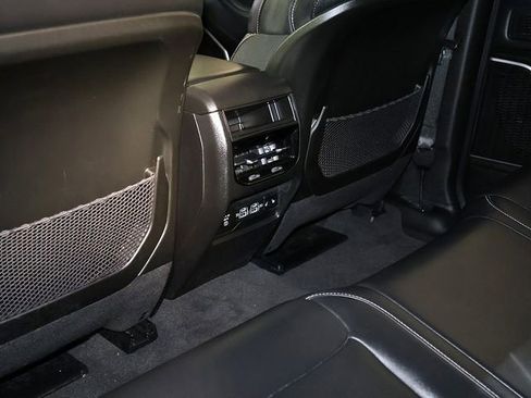 Used 2022 Jeep Grand Cherokee Limited AWD/4WD image 15