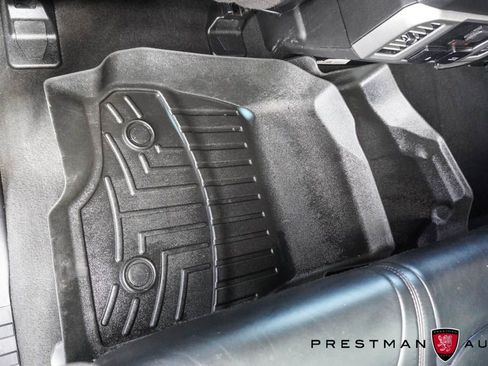 Used 2020 Ford F450 Platinum w/ FX4 Off-Road Package image 61