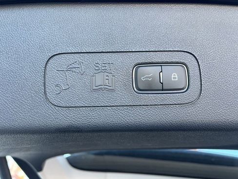 Certified 2025 Lincoln Aviator AWD w/ Jet Appearance Package image 20