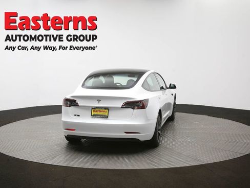 Used 2023 Tesla Model 3 Standard Range image 32