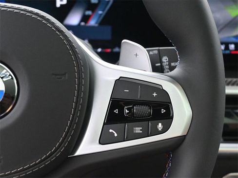 New 2026 BMW X5 M60i image 23