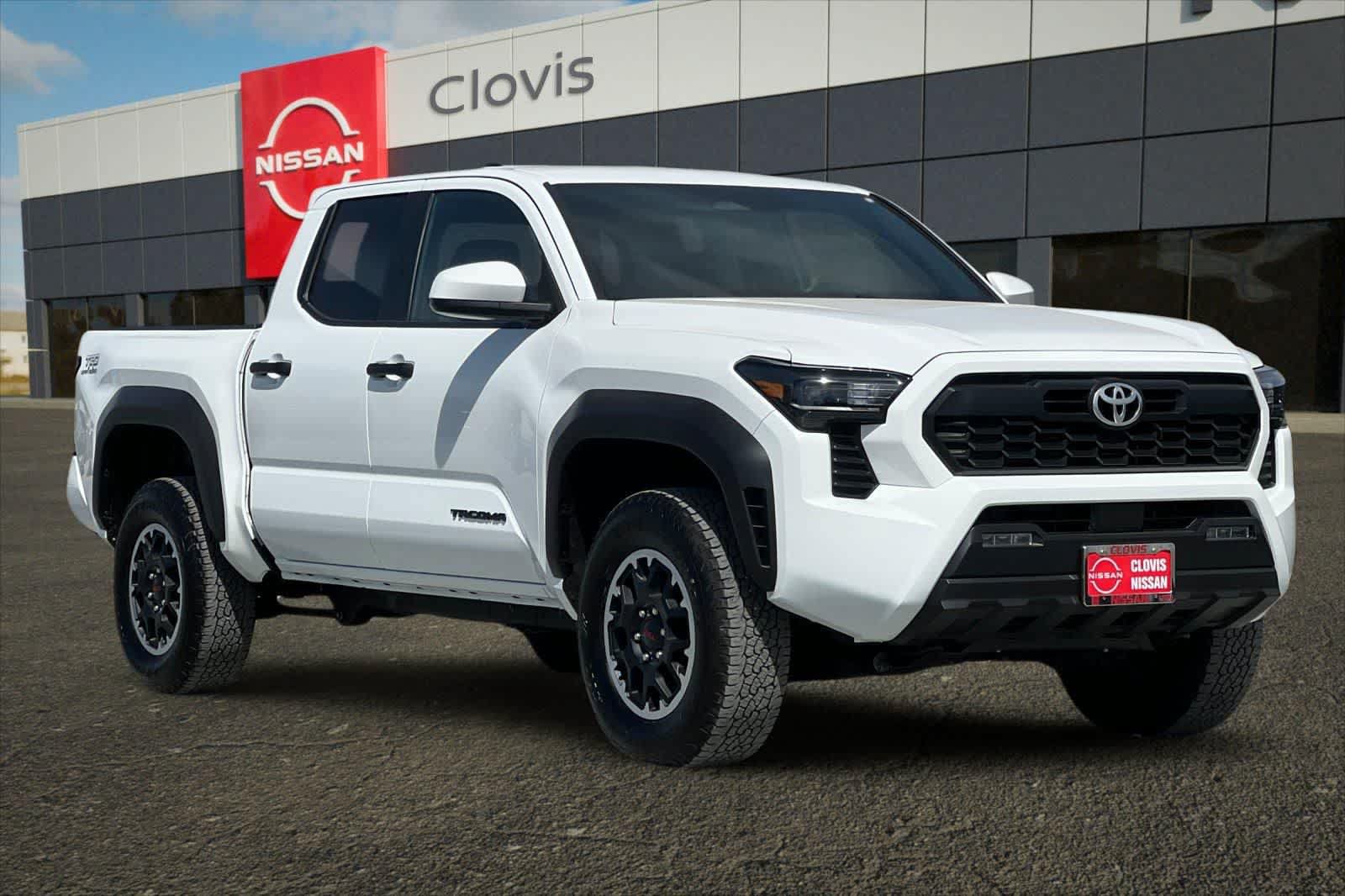 Used 2025 Toyota Tacoma TRD Off-Road AWD/4WD image 10