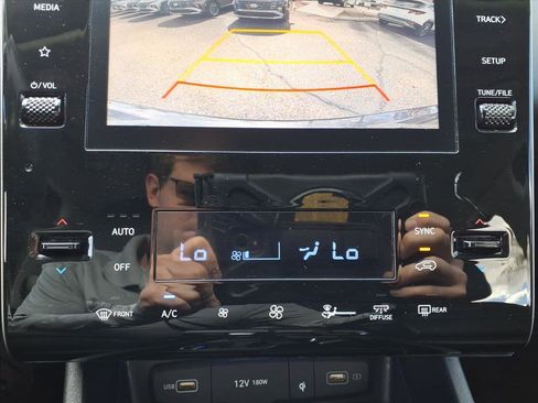 Certified 2023 Hyundai Tucson SEL w/ Convenience Package image 22