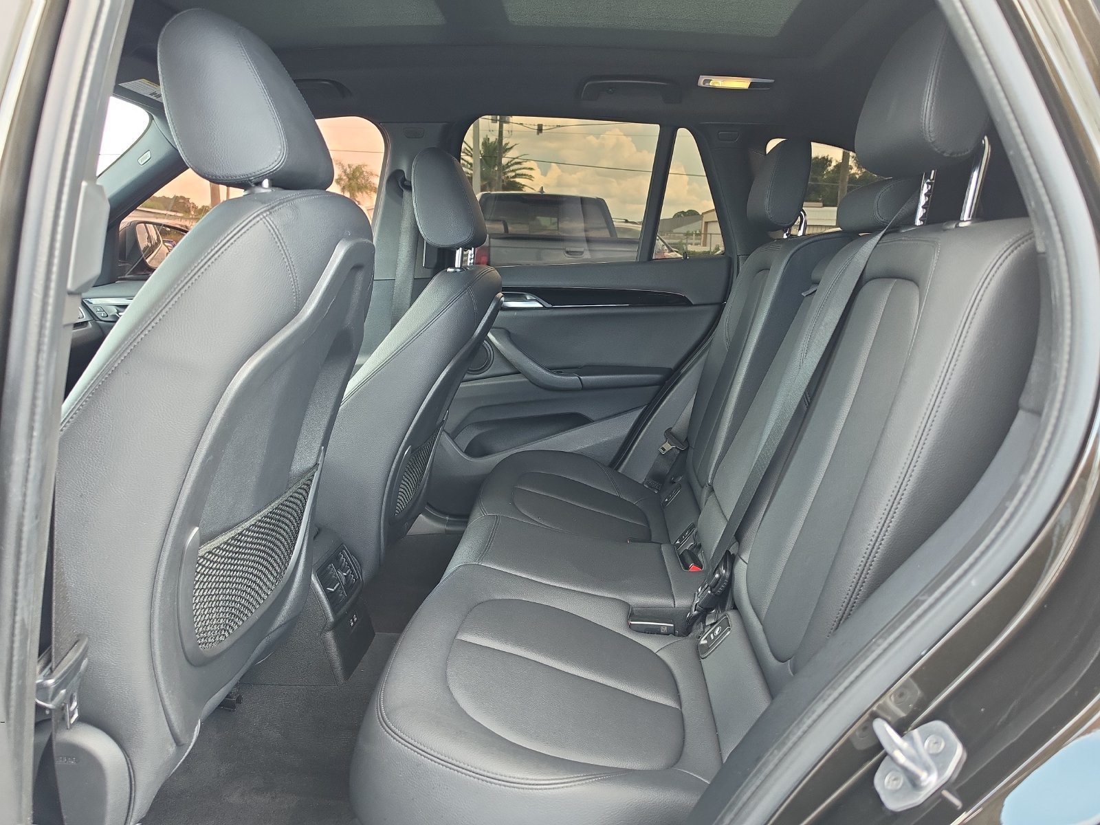 Used 2019 BMW X1 xDrive28i w/ Convenience Package AWD/4WD image 11