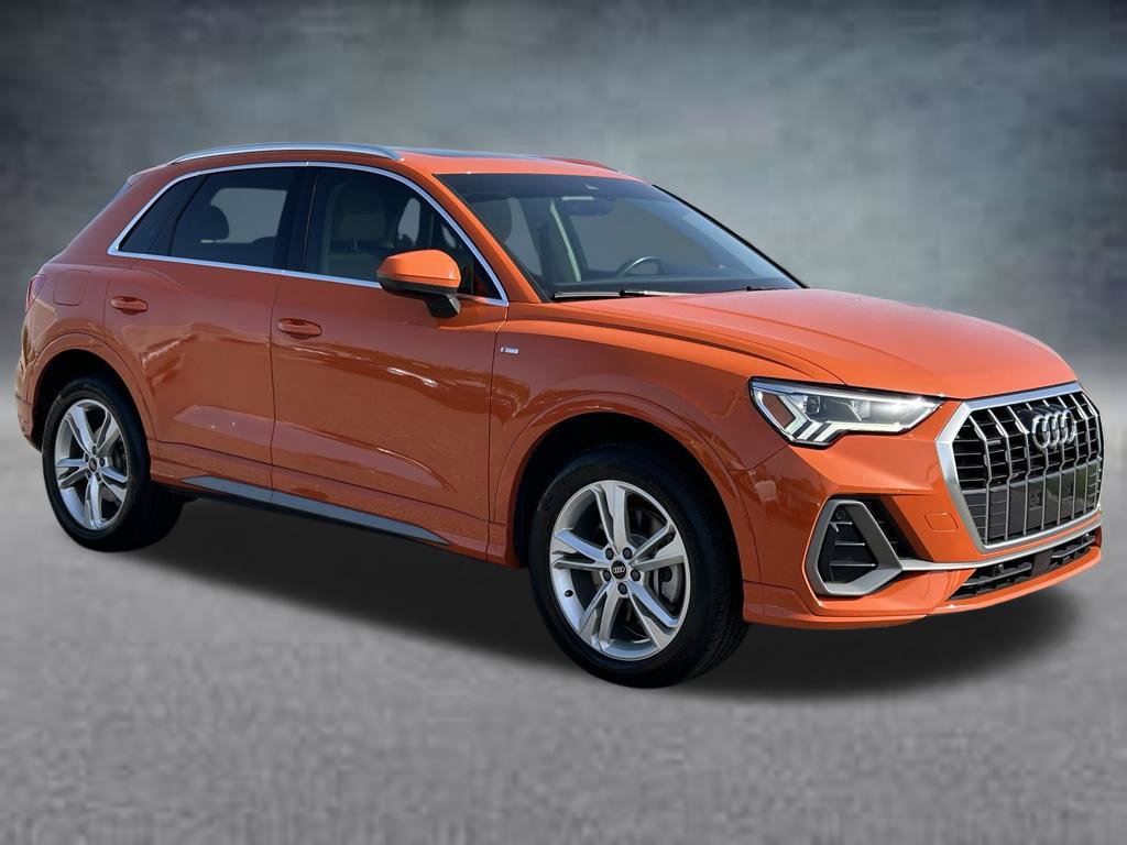 Used 2023 Audi Q3 2.0T Premium Plus w/ Premium Plus Package AWD/4WD image 7