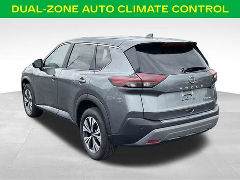 Used 2023 Nissan Rogue SV AWD/4WD image 12