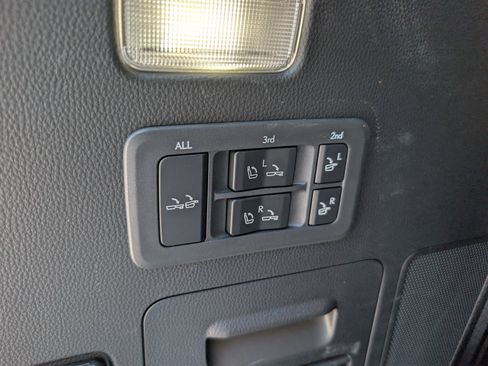 Used 2024 Lexus LX 600 4WD w/ Appearance Package image 13
