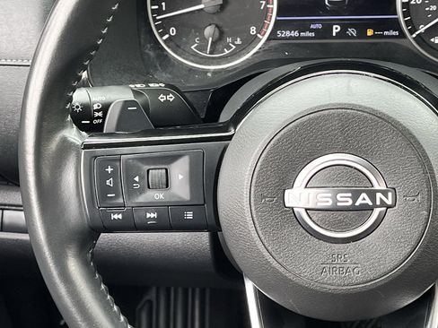 Used 2023 Nissan Pathfinder SV AWD/4WD image 10