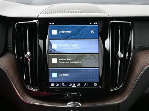 Used 2022 Volvo XC60 B5 Inscription w/ Climate Package image 14