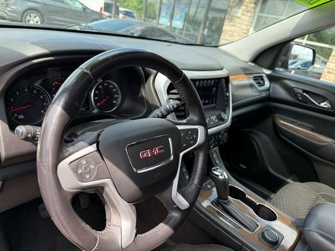 Used 2017 GMC Acadia SLE FWD image 14