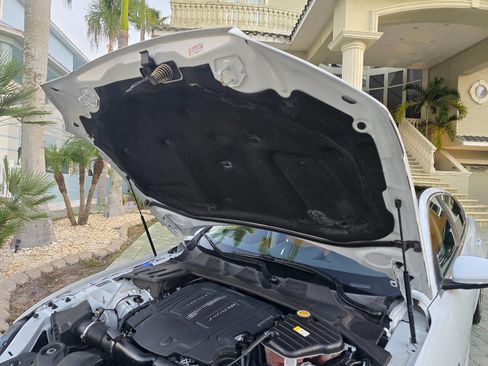 Used 2019 Jaguar XJ L Supercharged image 56