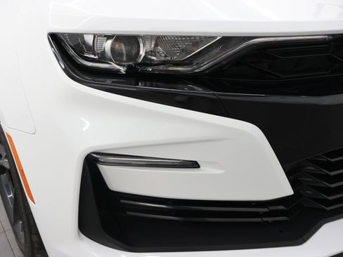 Used 2019 Chevrolet Camaro SS RWD image 21