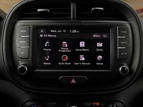 Used 2025 Kia Soul LX w/ LX Technology Package FWD image 27