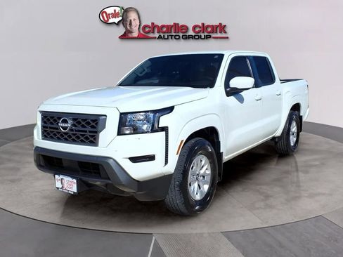 Used 2024 Nissan Frontier SV w/ Technology Package image 1