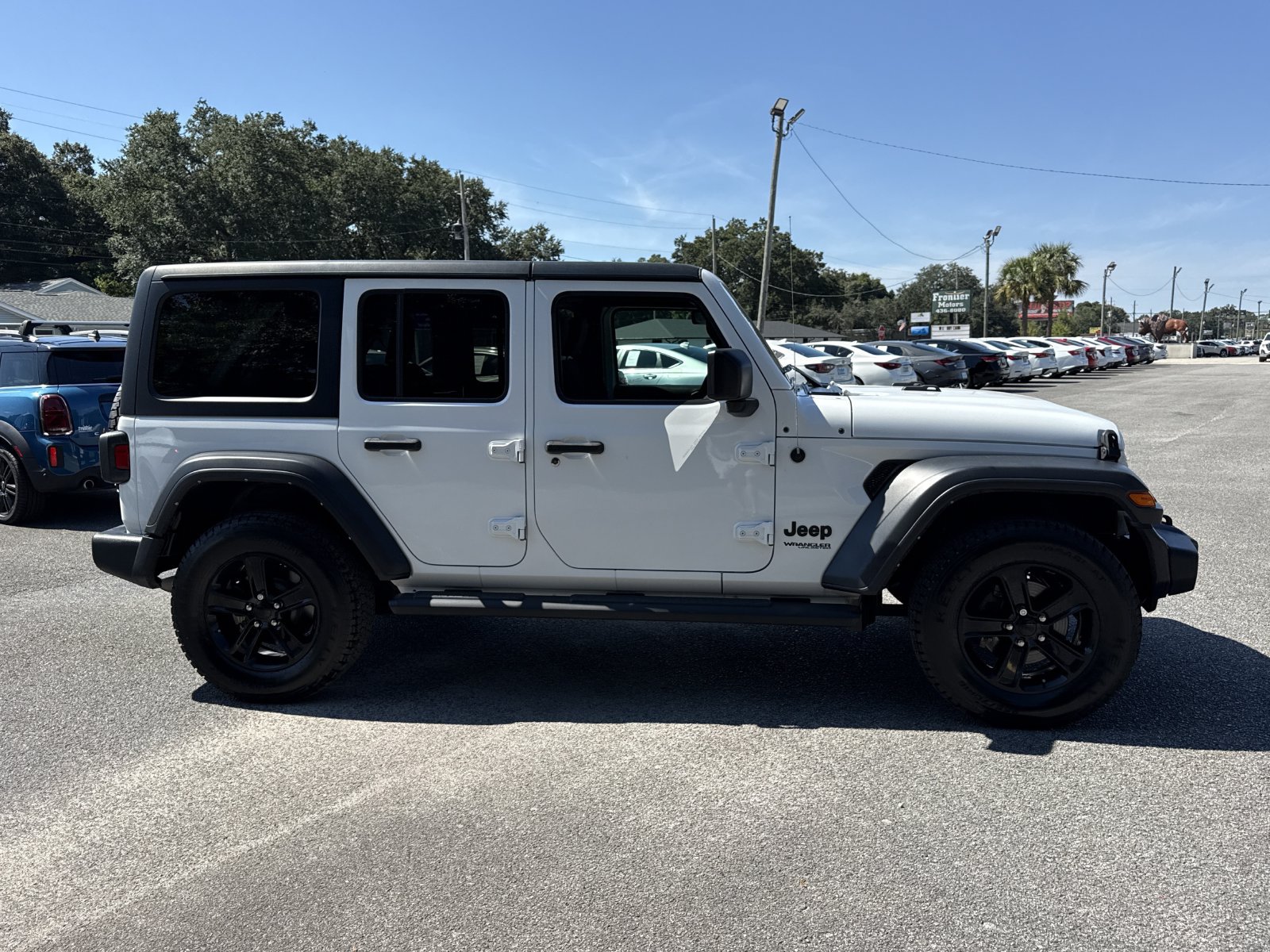 Used 2022 Jeep Wrangler Unlimited Sport AWD/4WD image 6