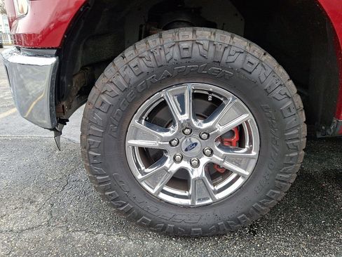 Used 2017 Ford F150 XLT w/ Equipment Group 302A Luxury image 4