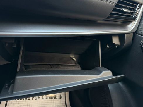 Used 2021 Nissan Rogue SV image 29