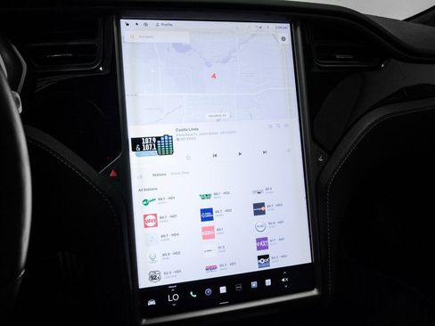 Used 2018 Tesla Model S P100D image 30