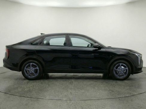 Used 2025 Kia K4 FWD image 11