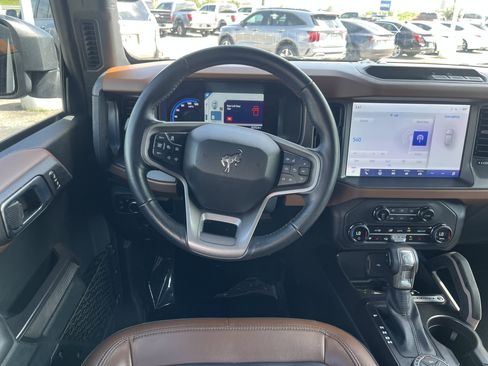 Used 2024 Ford Bronco Outer Banks AWD/4WD image 29