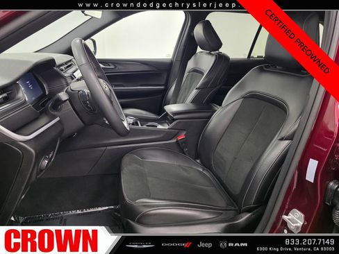Certified 2025 Jeep Grand Cherokee Altitude AWD/4WD image 19