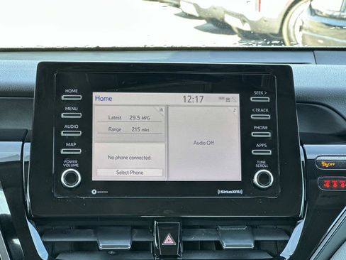 Used 2022 Toyota Camry LE image 11