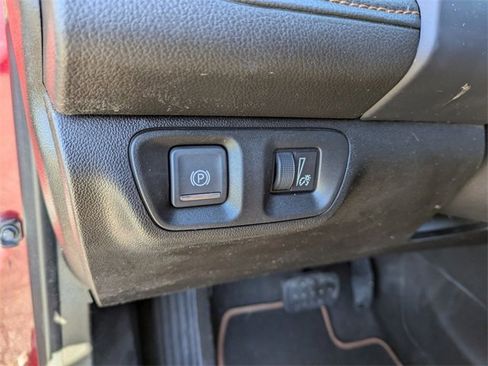 Used 2020 GMC Acadia AT4 image 15