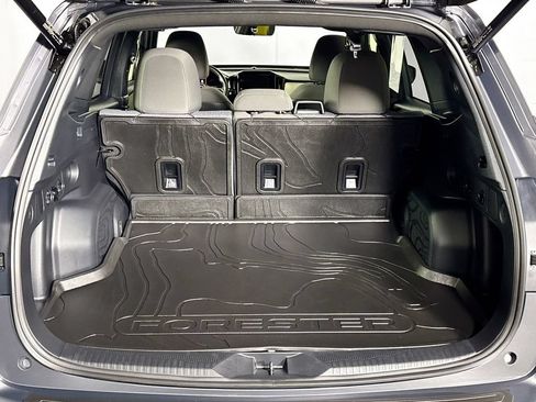 Certified 2025 Subaru Forester Premium AWD/4WD image 22
