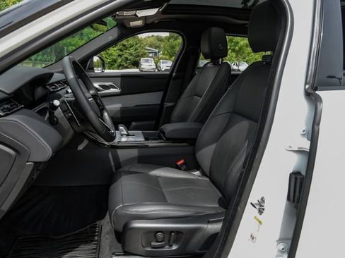 Used 2025 Land Rover Range Rover Velar S AWD/4WD image 39