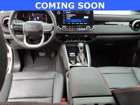 Used 2023 Chevrolet Colorado Z71 w/ Z71 Convenience Package 2 AWD/4WD image 12
