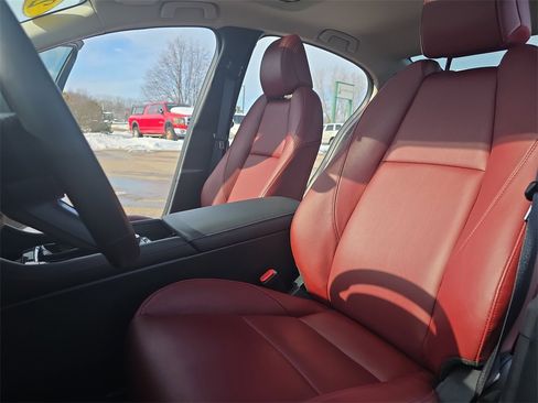 Used 2023 MAZDA MAZDA3 s image 14