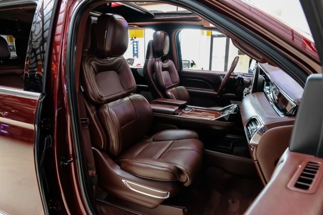 Used 2018 Lincoln Navigator Black Label w/ Cargo Package AWD/4WD image 37