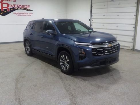 Used 2025 Chevrolet Equinox LT w/ Safety and Technology Package AWD/4WD image 5