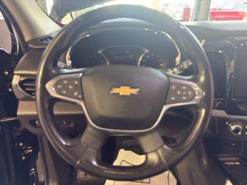 Used 2019 Chevrolet Traverse Premier AWD/4WD image 16
