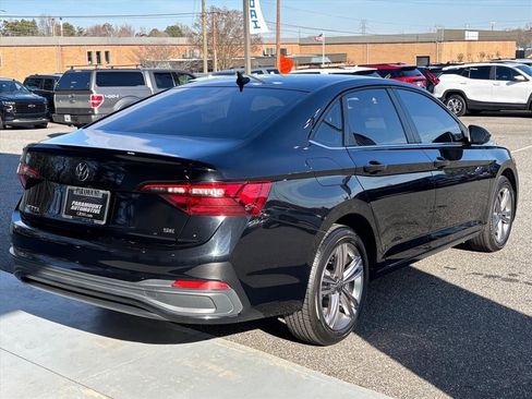 Used 2022 Volkswagen Jetta SE image 26