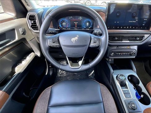 Used 2025 Ford Bronco Sport Outer Banks AWD/4WD image 16
